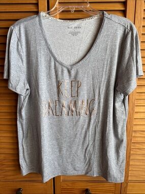Rae Dunn Grey Short-Sleeve Tee with Gold Foil "Keep Dreaming"